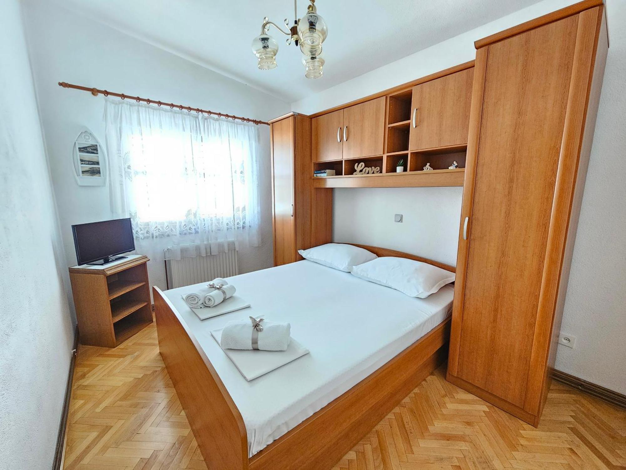 Apartments Brkulj Макарска Экстерьер фото